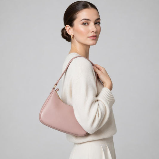 Modelo usando Bolso de Hombro Monelle Rosa